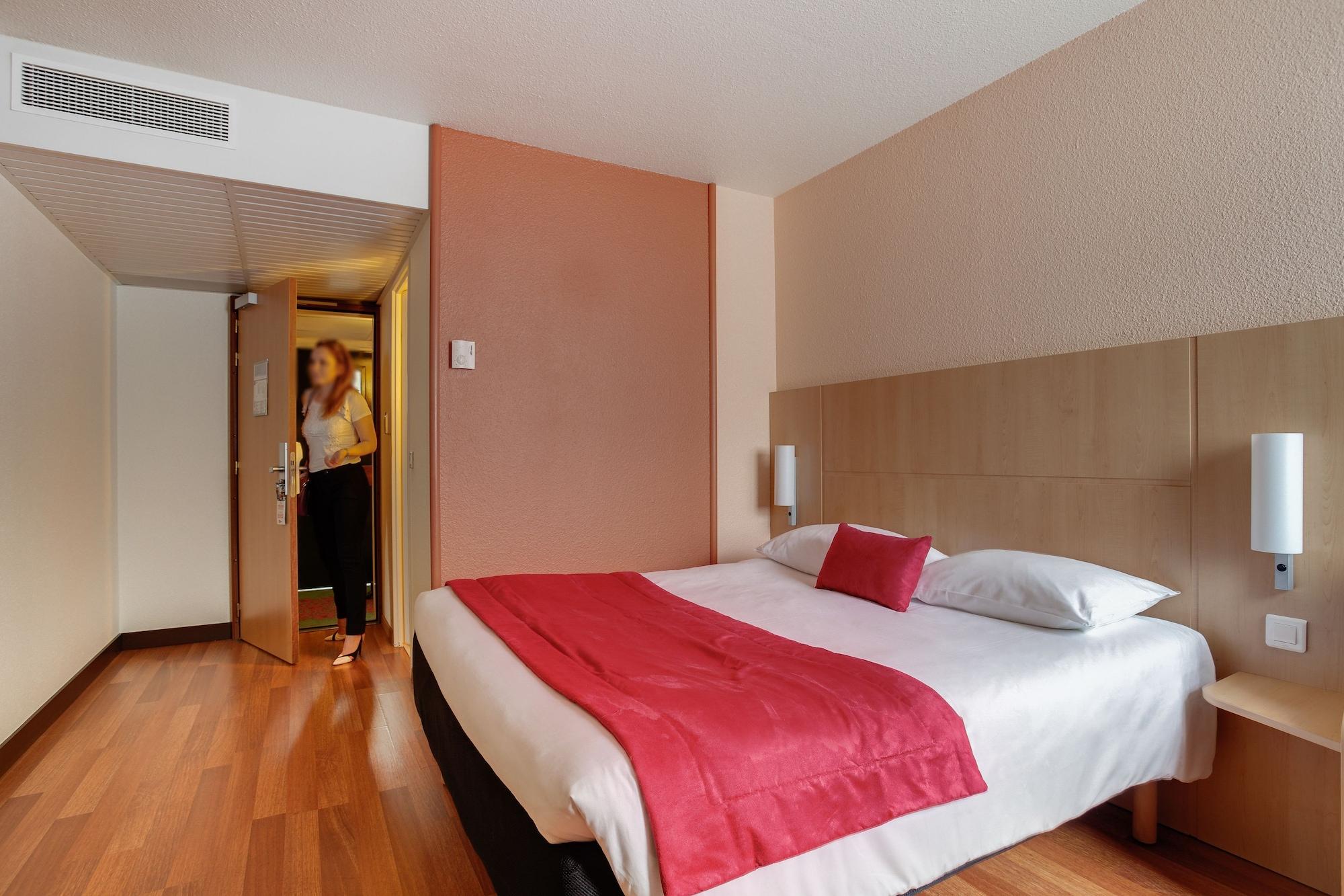 Ibis Centre Chateau