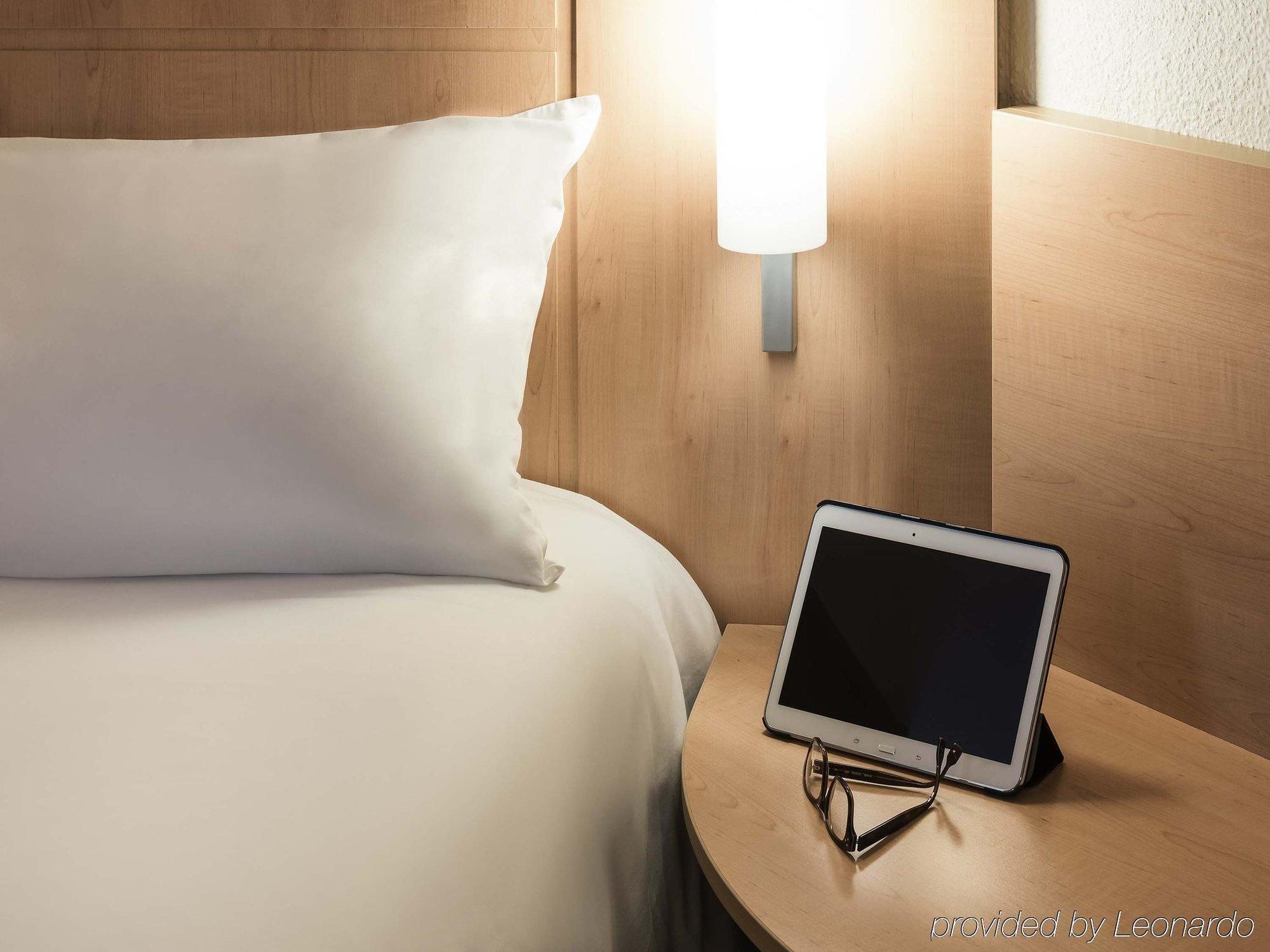 Ibis Centre Chateau 3*